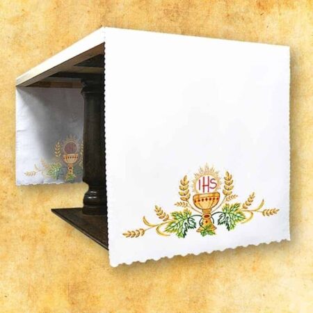 Nappe d’autel brodée calice