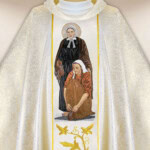 Chasuble brodée Sainte Mère Marie