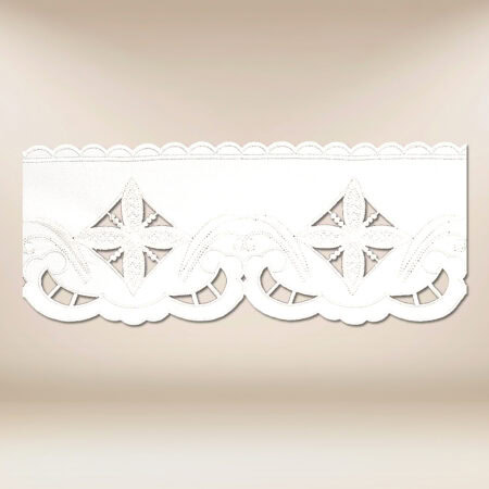 Dentelle brodée Croix