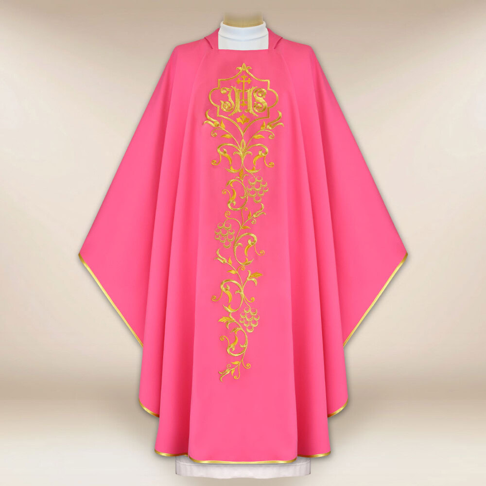 Chasuble liturgique brodée rose