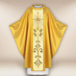 Chasuble de mariage brodée