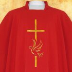 Chasuble brodée Esprit Saint