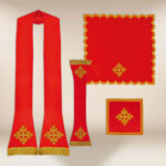 Chasuble romaine avec motif de l'Esprit Saint