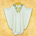 Chasuble brodée roses