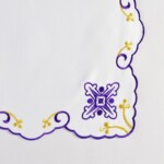 Serviette brodée violette 45×45