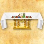 Nappe brodée Sainte Famille