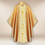 Chasuble avec ceinture en velours brodé Calice