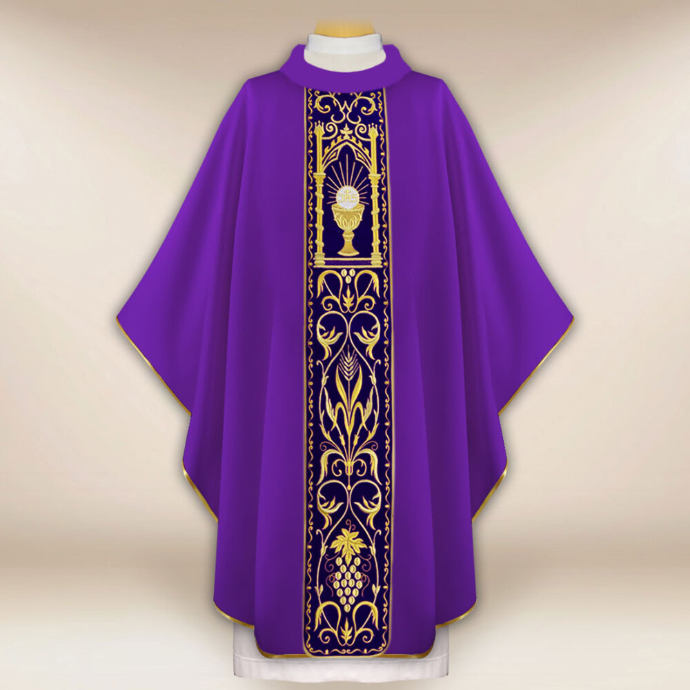 Chasuble avec ceinture en velours brodée Calice