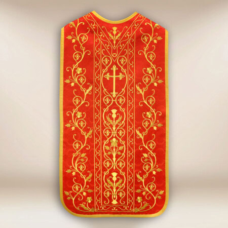 Chasuble romaine brodée en couleur rouge