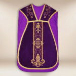 Chasuble romaine en velours violet