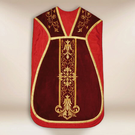 Chasuble romaine en couleur bordeaux