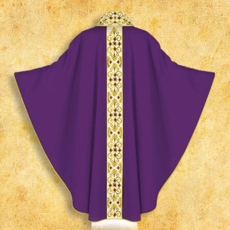Chasuble brodée violette