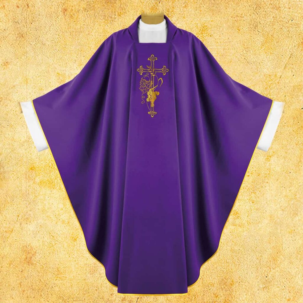 Chasuble brodée Croix violette