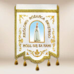 Drapeau brodé "Reine du Rosaire" avec inscription personnalisée