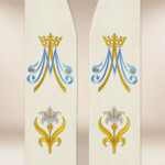Étole liturgique brodée avec motif marial écru