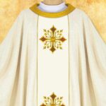 Chasuble liturgique brodée en couleur écrue