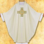 Chasuble brodée liturgique avec motif de croix