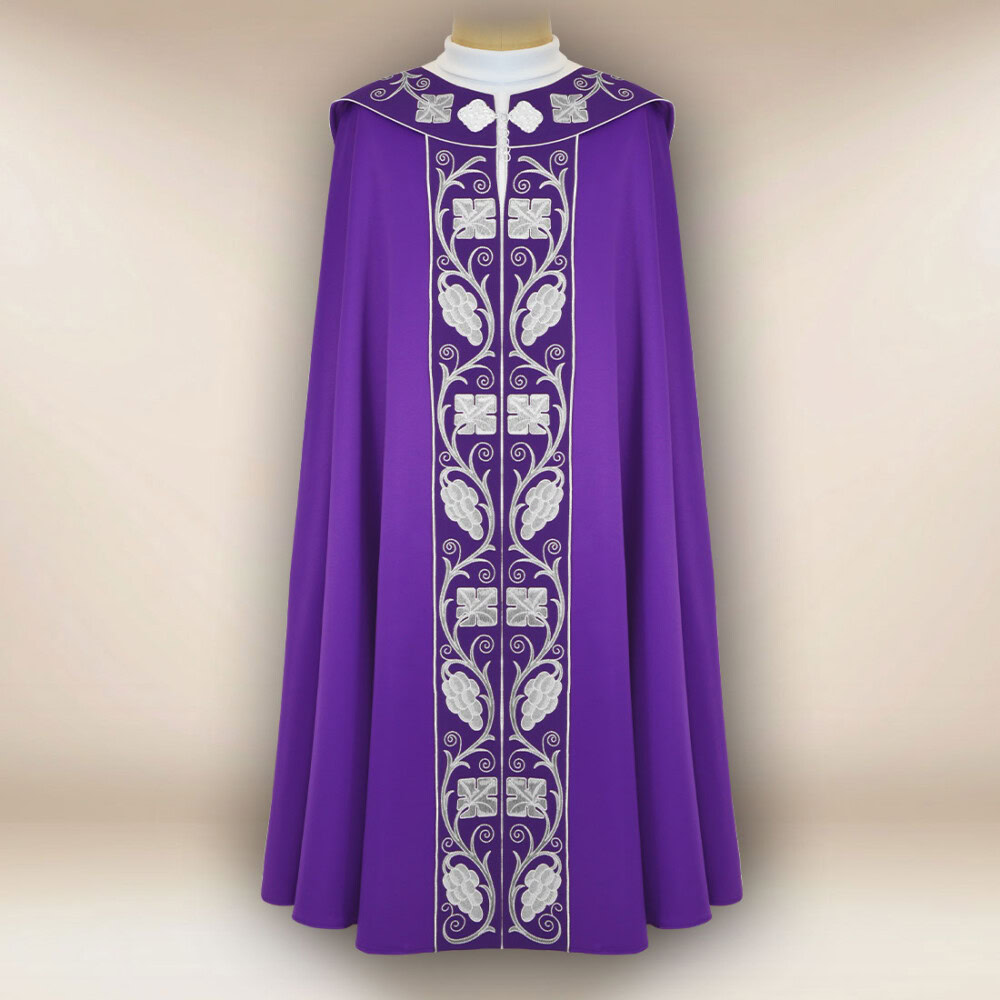 Chape liturgique brodée
