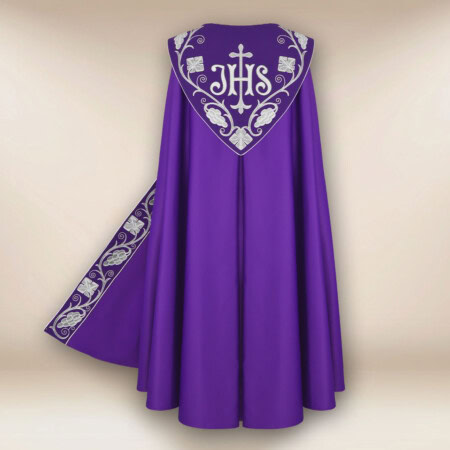Chape liturgique brodée