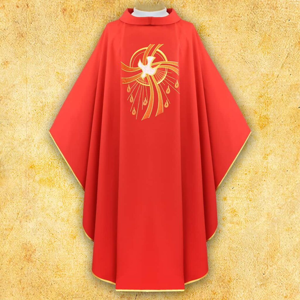Chasuble brodée Esprit Saint