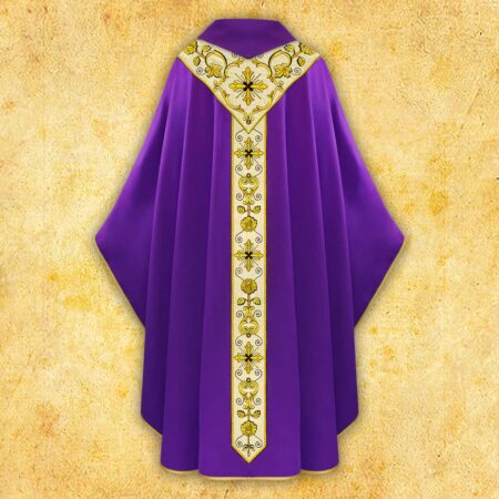 Chasuble brodée violette avec bande dorée