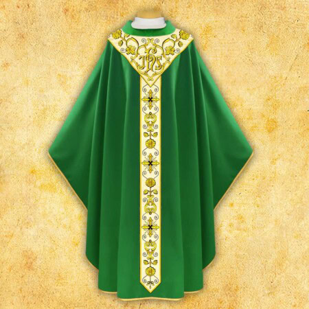 Chasuble brodée verte avec une bande dorée