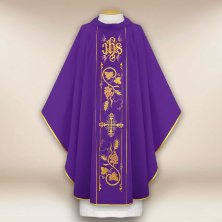Chasuble avec ceinture brodée