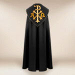 Chape liturgique noire Alpha Omega PX