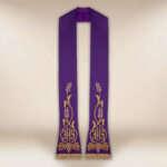 Étole liturgique brodée IHS violette