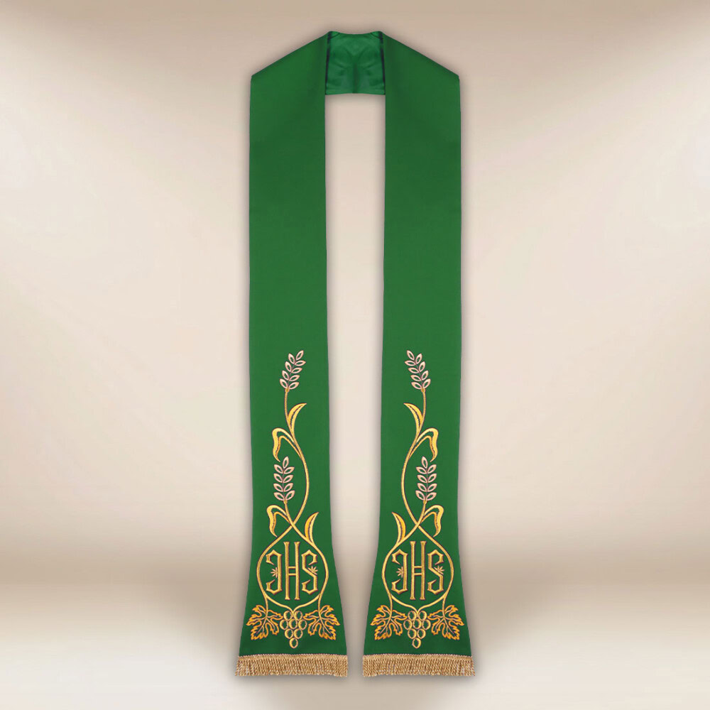 Étole liturgique brodée IHS verte