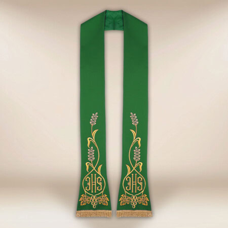 Étole liturgique brodée IHS verte