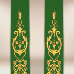 Étole liturgique brodée Croix verte