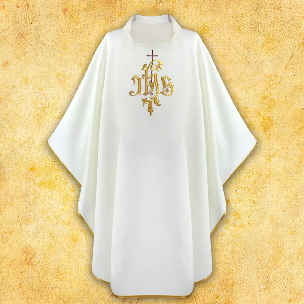 Chasuble brodée IHS