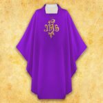 Chasuble brodée IHS