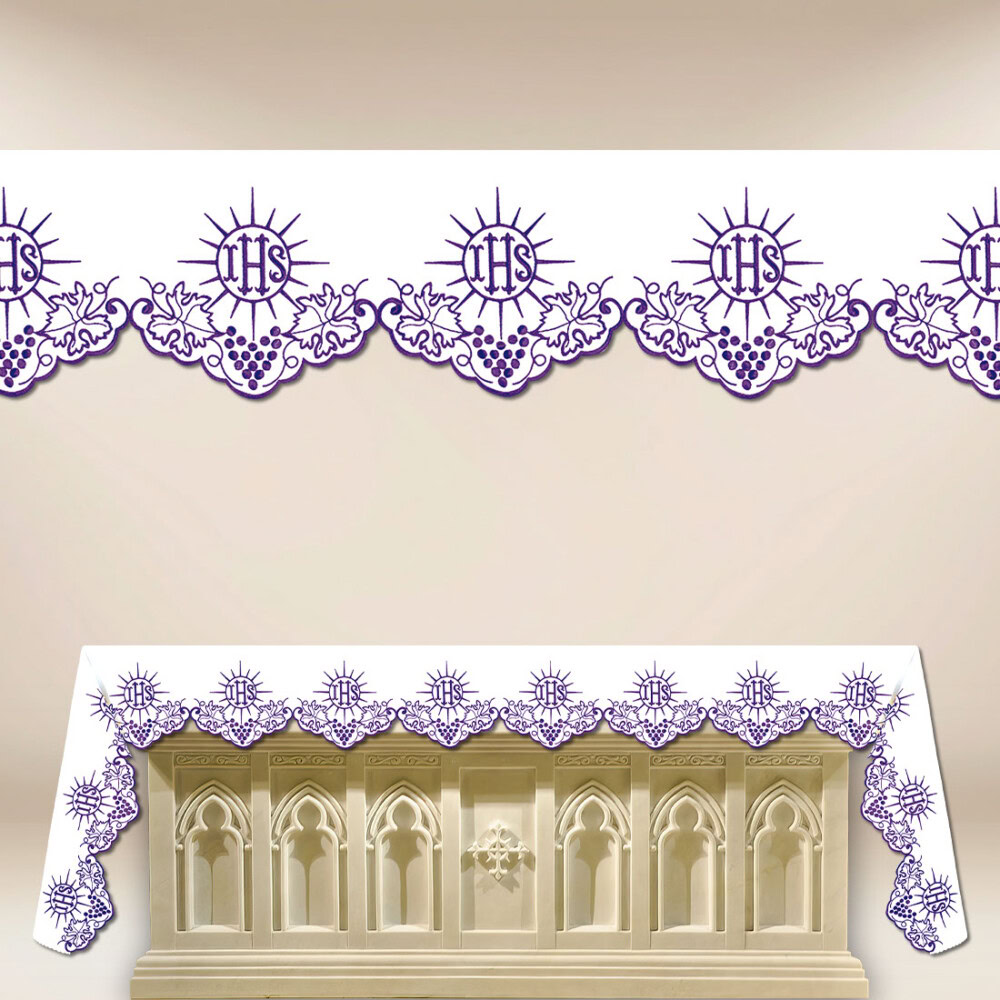 Nappe liturgique brodée
