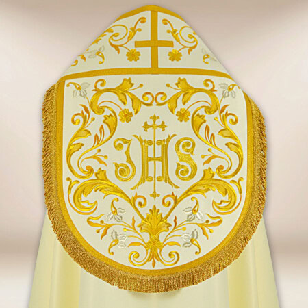 chape liturgique brodée avec monogramme IHS