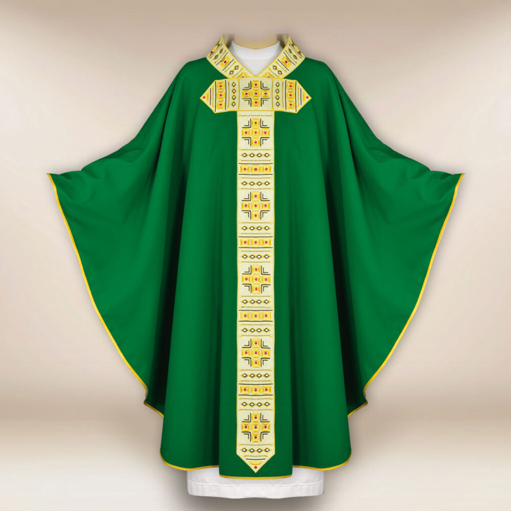 Chasuble brodée verte