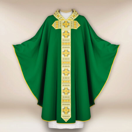 Chasuble brodée verte
