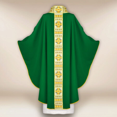 Chasuble brodée verte