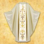 Chasuble liturgique brodée avec l'Agneau