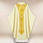 Chasuble liturgique brodée ecru Jésus Miséricordieux