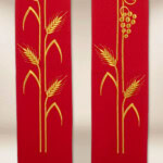 Étole brodée Alpha et Oméga rouge