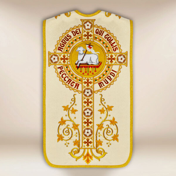 Chasuble romaine brodée Agneau de Dieu