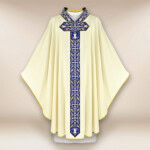 Chasuble liturgique mariale en couleur écrue