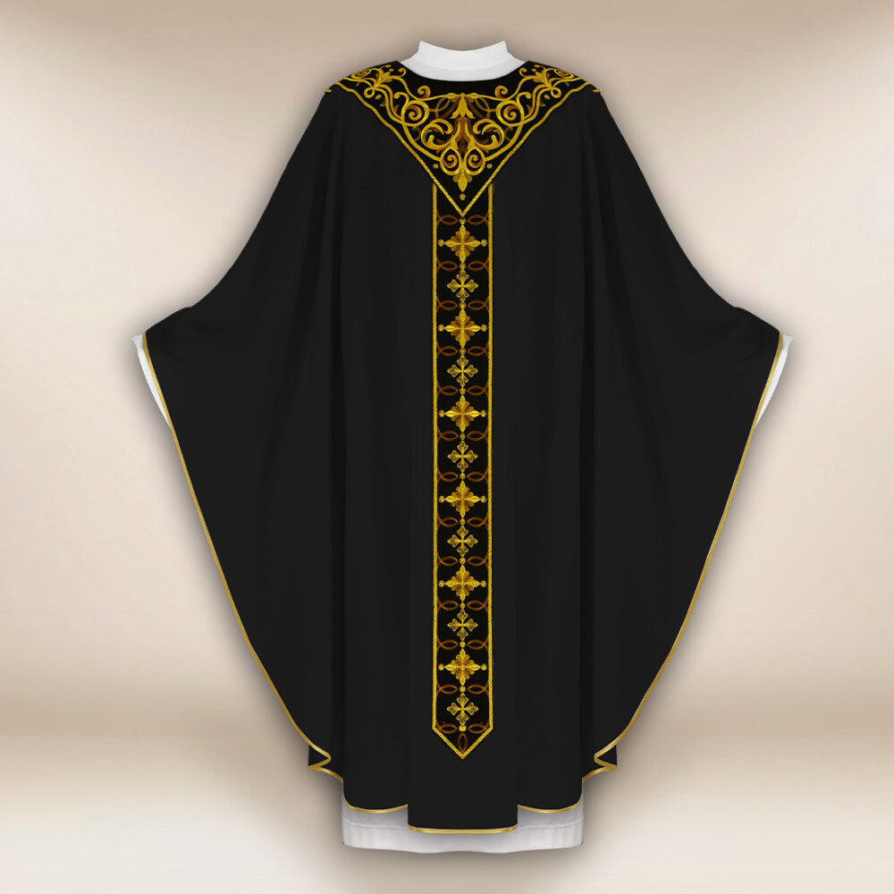 Chasuble brodée noire