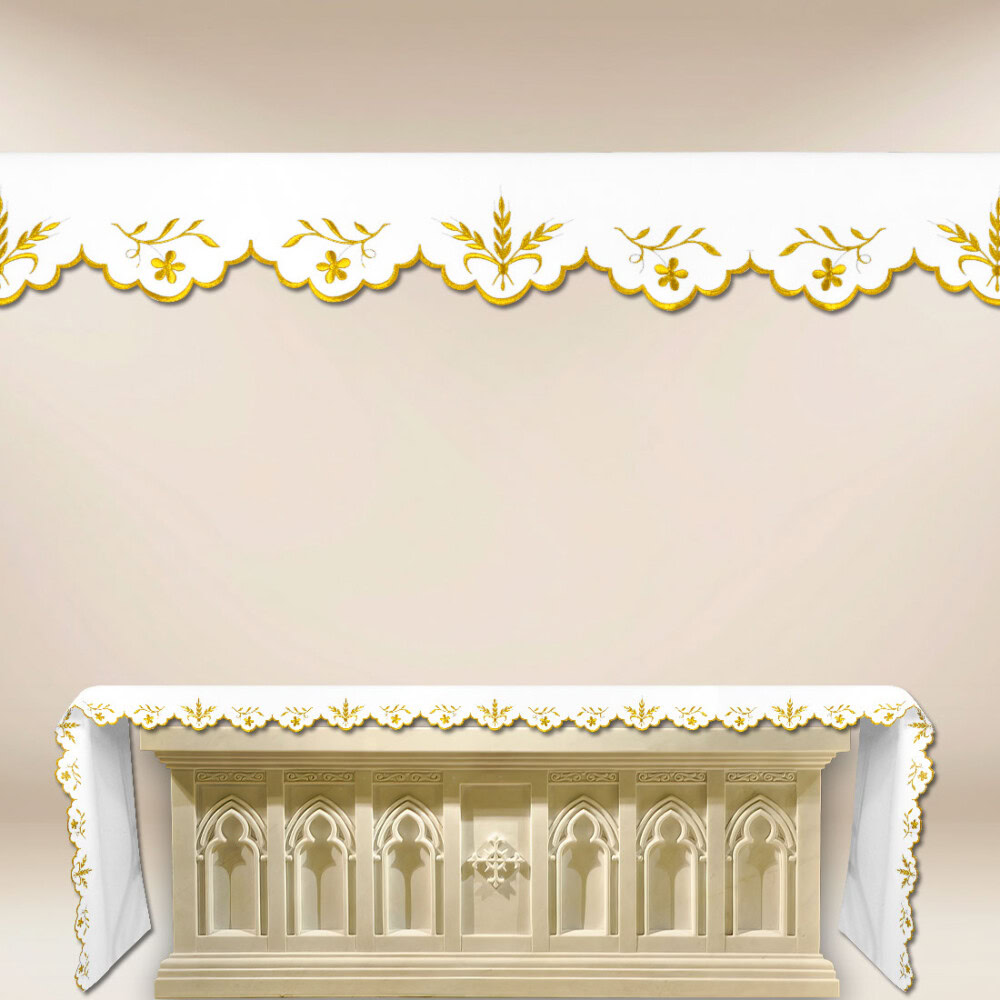 Nappe avec broderie dorée délicate