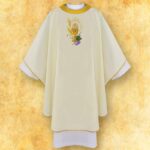 Chasuble brodée eucharistique avec le Calice