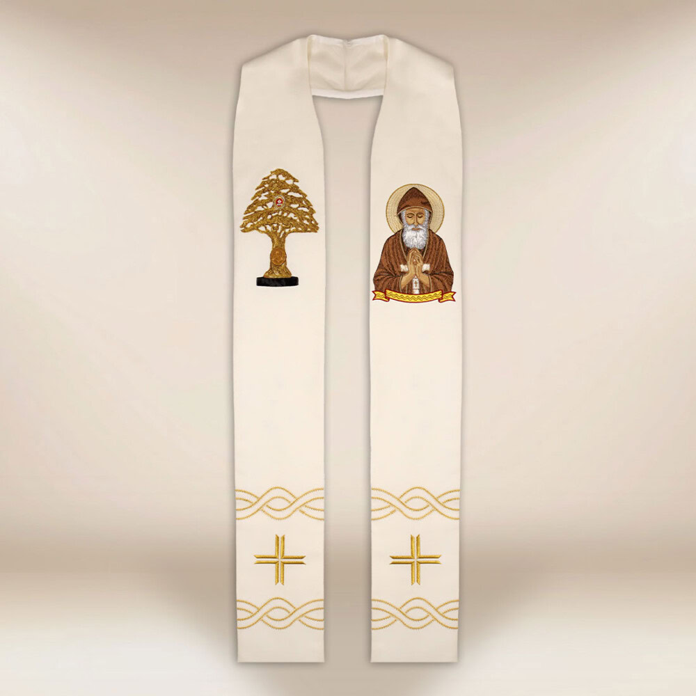 Étole brodée avec l'image de Saint Charbel