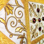 Chasuble liturgique brodée ecru