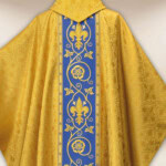 Chasuble brodée en or exclusif Coquilles de Saint Jacques